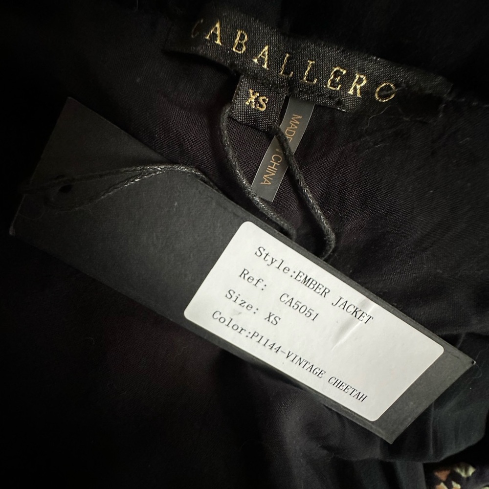 NWT Caballero Ember Jacket. Size XS. lightweight quilted jacket, tiger print - Picture 9 of 9